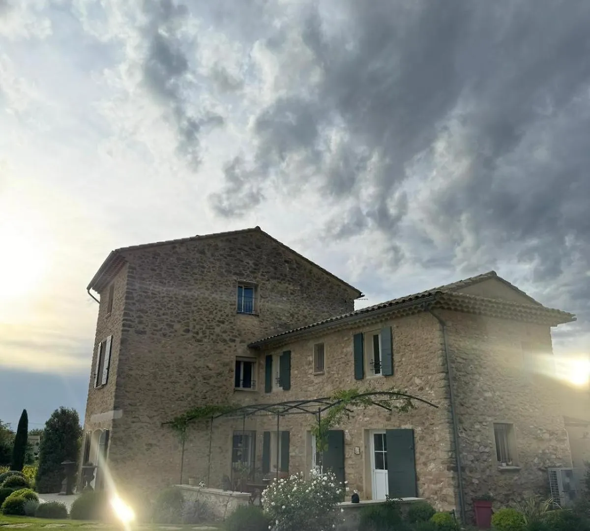 Les Oliviers De Notre Dame Hotel Mazan