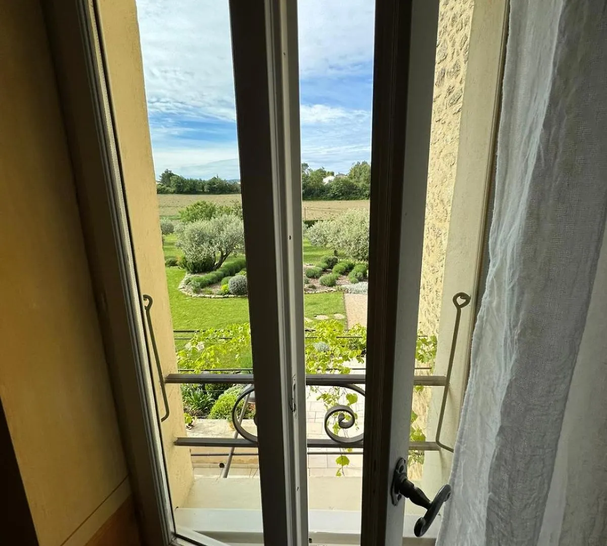 Les Oliviers De Notre Dame Hotel Mazan Guest house